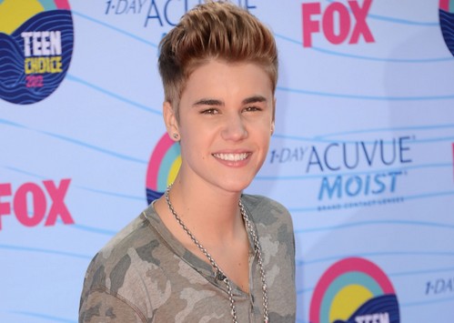 Justin Bieber Music on Justin Bieber   As Long As You Love Me Ft  Big Sean   Video Ufficiale