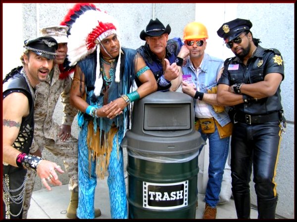 Video Anni '80: Village People - Five O'clock In The Morning