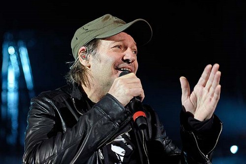 Vasco Rossi, il nuovo singolo Dannate Nuvole e il tour