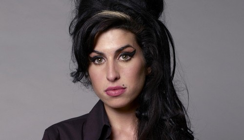 Amy Winehouse fino alla morte, il libro in vendita dal 5 agosto