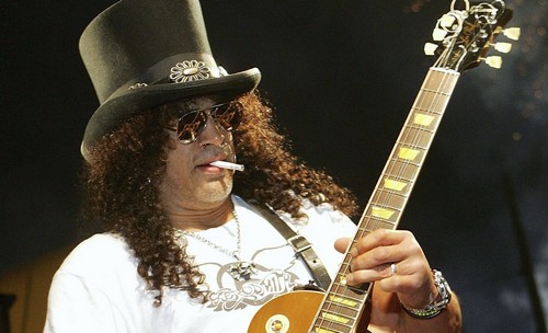 Guns N' Roses, Slash in concerto a Milano