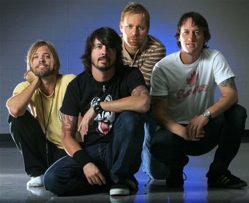 Foo Fighters, documentario sul Garage Tour (video)