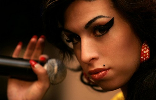 Amy Winehouse, Back to black è l'album più venduto del secolo nel Regno Unito