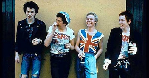 Sex Pistols, raccolta fondi per salvare gli edifici