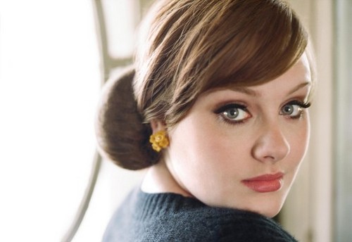 Adele, 21, tredici milioni di copie entro Natale