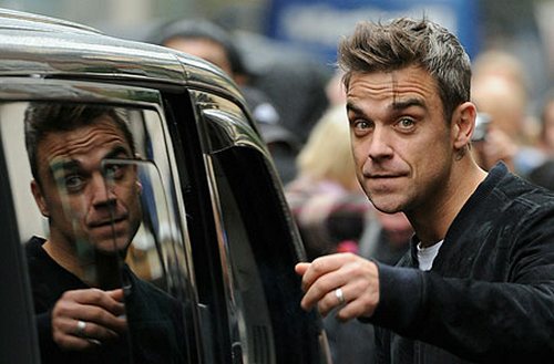 Robbie Williams in cerca di un contratto discografico