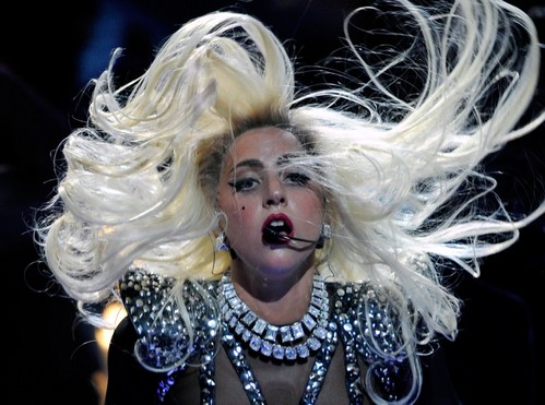 Lady Gaga: dvd live, album remix e libro fotografico in uscita a novembre