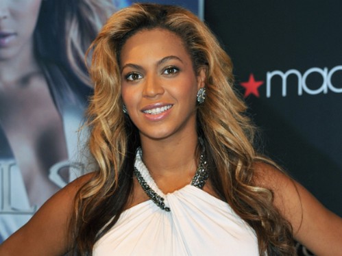 Beyoncé: la sua gravidanza non doveva apparire del video di Countdown