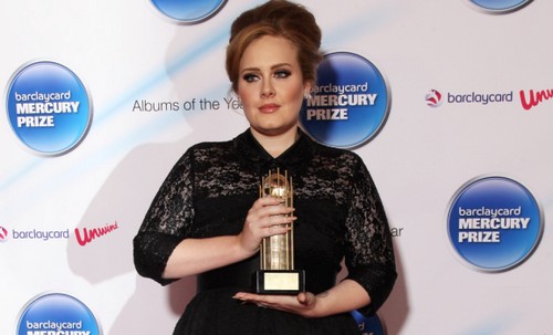 Adele non ha il cancro alla gola