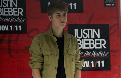 Justin Bieber, YouTube, 2 miliardi di visite