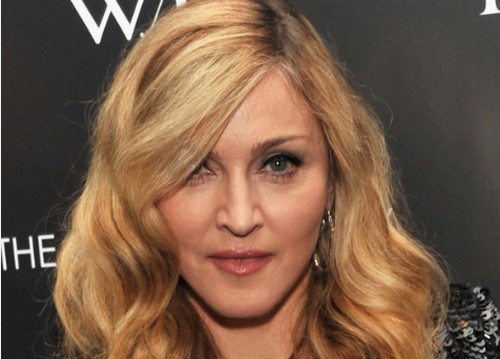 Madonna: la popstar firma un contratto con la Interscope Records per tre album