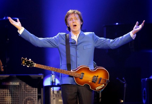 Sir Paul McCartney compie 71 anni