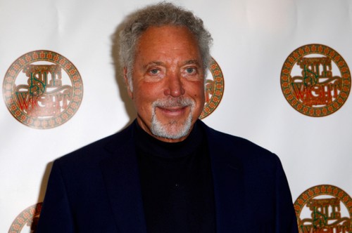 Tom Jones, nuovo singolo prodotto da Jack White