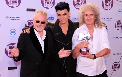 Adam Lambert canta con i Queen, Brian May: "Freddy Mercury avrebbe approvato"