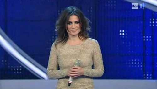 Chiara Civello, Al posto del mondo: video Sanremo 2012 prima serata