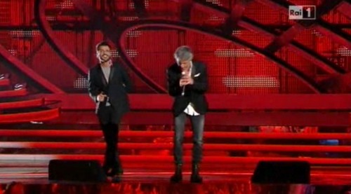 Francesco Renga e Sergio Dalma, El mundo (Il mondo): video Sanremo 2012 terza serata