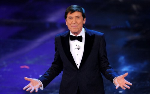 Non c'è Gianni Morandi dietro il suo profilo Facebook?