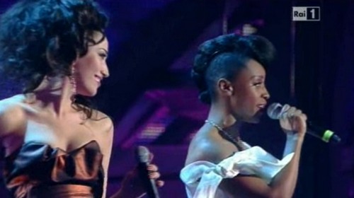 Nina Zilli e Skye, Never never never (Grande grande grande): video Sanremo 2012 terza serata
