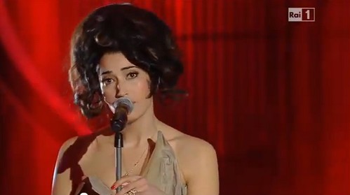Nina Zilli, Per sempre: video Sanremo 2012 prima serata