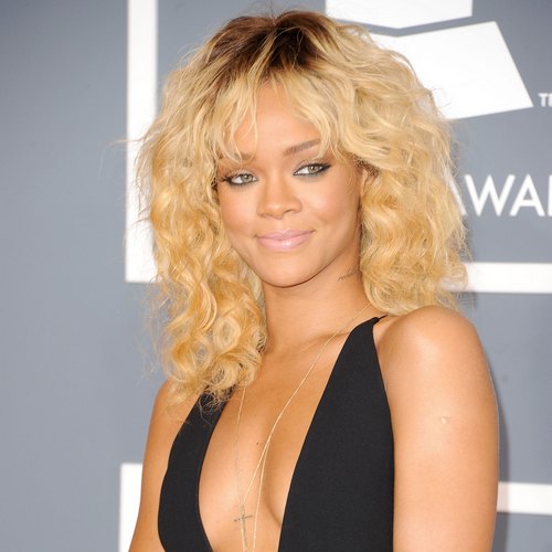 Rihanna: "Registro solo le canzoni che amo"