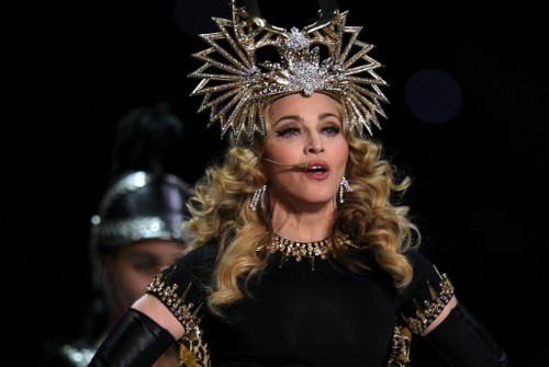 Madonna: forti emozioni al ritorno in studio di registrazione per MDNA