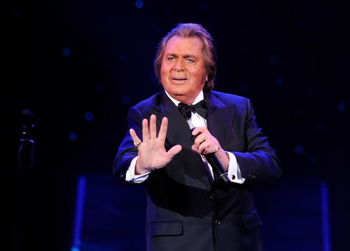 Eurofestival, Engelbert Humperdinck il primo ad esibirsi