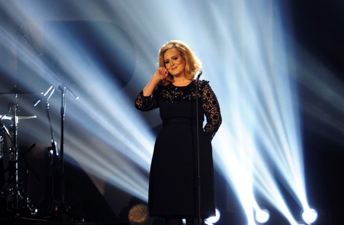 Adele, tour in Usa annullato