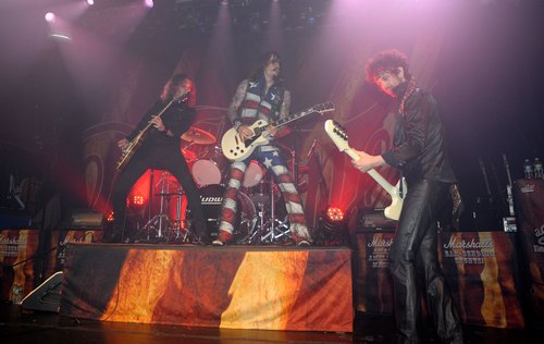 Lady Gaga tour: The Darkness special guest