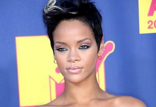 Rihanna: le anteprime di tre brani dal nuovo album