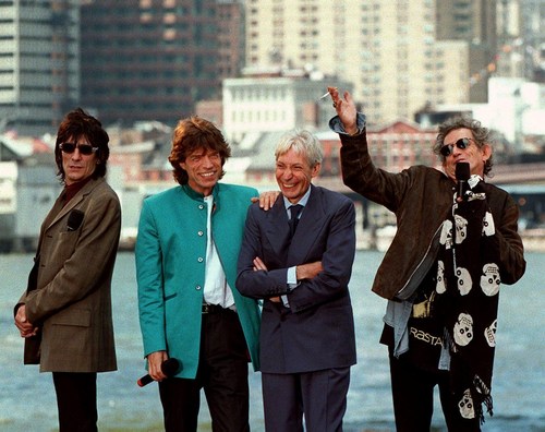 I Rolling Stones festeggiano i 10 milioni di fan su Facebook