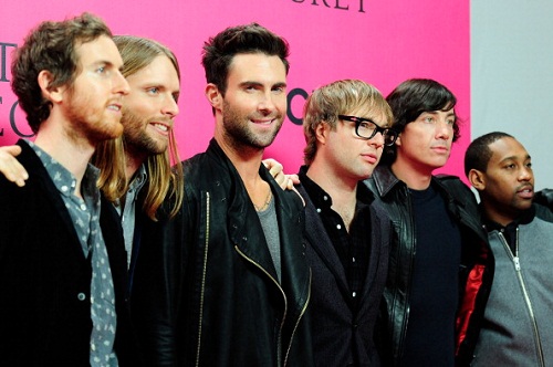 Maroon 5: il nuovo singolo è Maps, ma non c'è il ritorno alle origini
