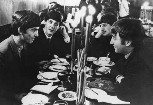 I Beatles accusati per il consumo di droga in Russia