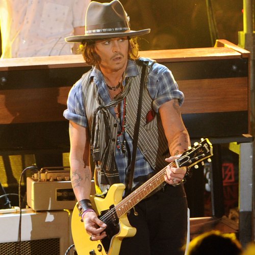 MTV Movie Awards, Johnny Depp si esibisce con i The Black Keys