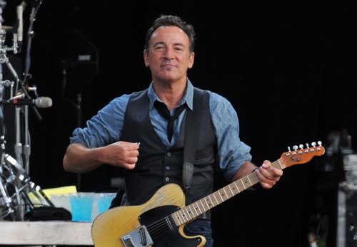 Bruce Springsteen e Paul McCartney superano orario limite: spenti i microfoni (video)