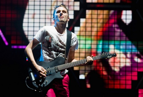 Muse, Matt Bellamy: "Vorrei fare un concerto da un pianeta misterioso"