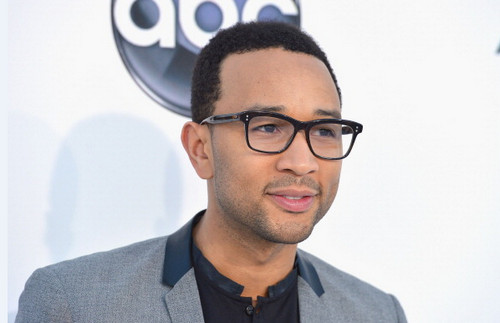 John Legend annuncia il nuovo album, Love in the Future