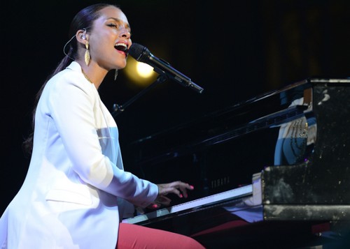 Alicia Keys sulla collaborazione con Nicki Minaj: "E' davvero speciale"