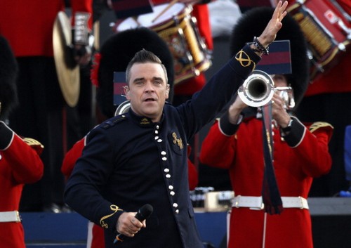 Robbie Williams: "Take the crown sarà pieno di hits"