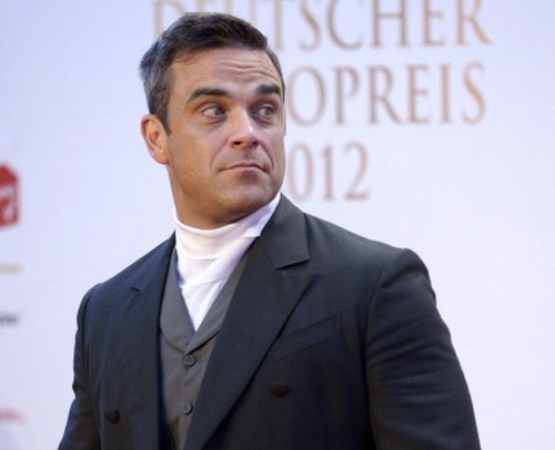 Robbie Williams: "Take the crown è fatto per essere suonato negli stadi"