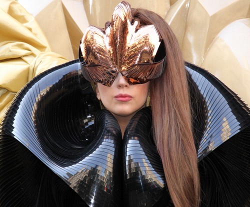 Lady Gaga: la Universal non le ha chiesto di dimagrire
