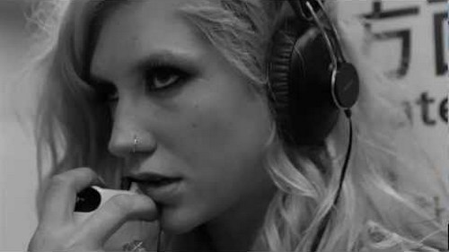 kesha die young