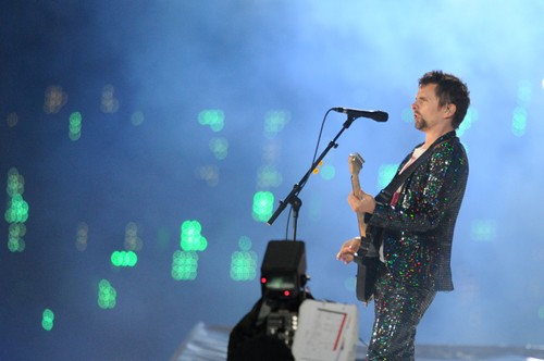 Muse, Matt Bellamy: "Voglio un dirigibile a forma di UFO"