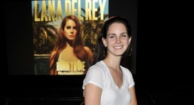 Lana Del Rey Behind Closed Doors Testo Musickr Video