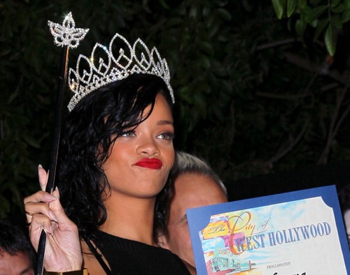Rihanna: "Ho teminato i lavori di Unapologetic"