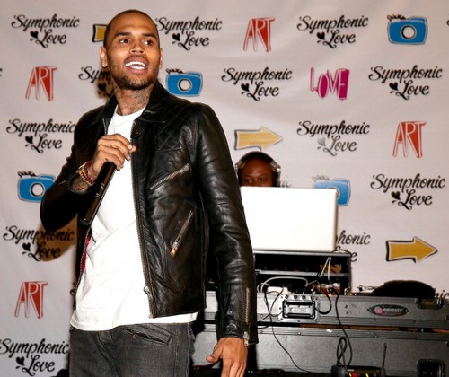 Chris Brown: Nobody’s Perfect è il nuovo singolo (audio)