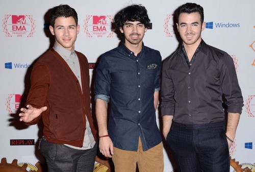 Jonas Brothers: "Il nuovo disco sarà un mix tra musica classica e musica moderna"
