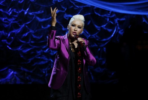 Christina Aguilera: Just a fool featuring Blake Shelton secondo singolo da Lotus