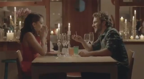 La canzone spagnola dello spot Windows 8