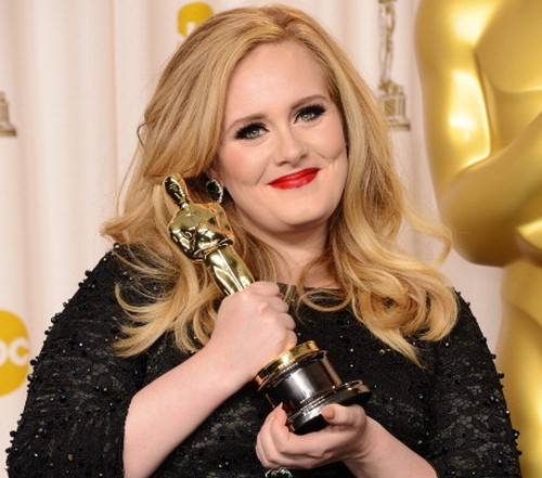Oscar 2013: Adele premiata per Skyfall, migliore colonna a Vita di Pi 
