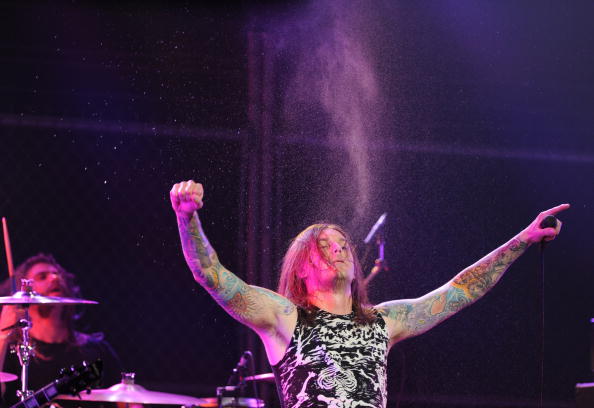 As I Lay Dying, Tim Lambesis libero su cauzione